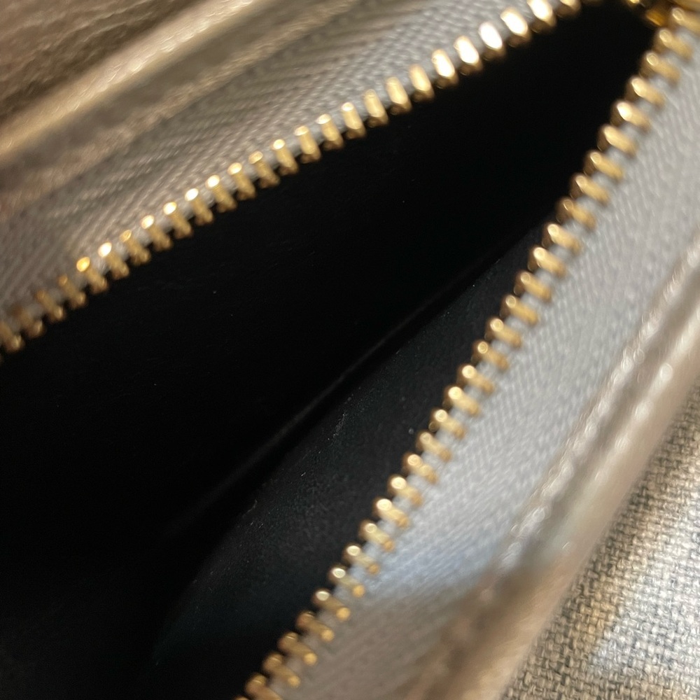 Gucci Silver Lizard Compact Wallet - image 4